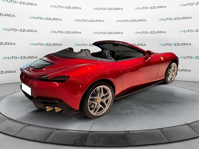 Usata Ferrari Roma 620 CV (456 kW) 2024 Rosso Cabrio