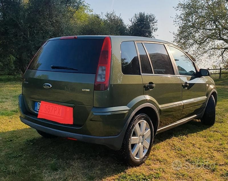 Usata Ford Fusion 80 CV (58 kW) 2006 Verde Utilitaria
