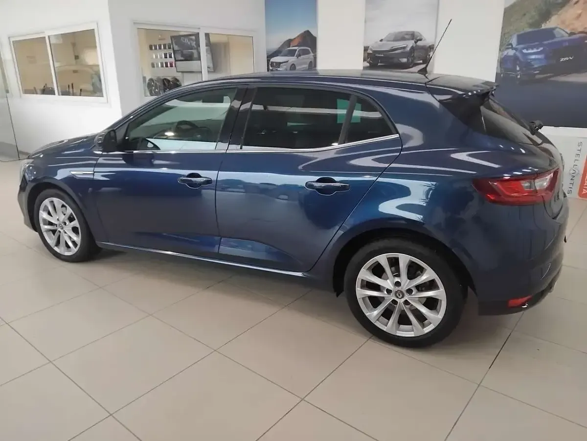 Usata Renault Mégane IV Intens 110 CV (80 kW) 2016 Blu/azzurro Berlina