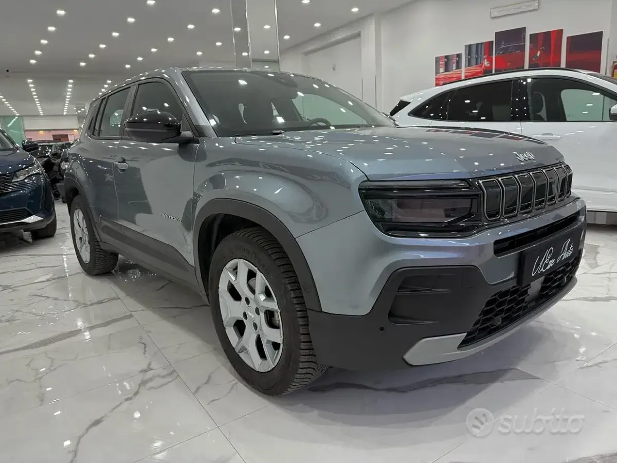 Usata Jeep Avenger Longitude 101 CV (74 kW) 2024 Grigio SUV