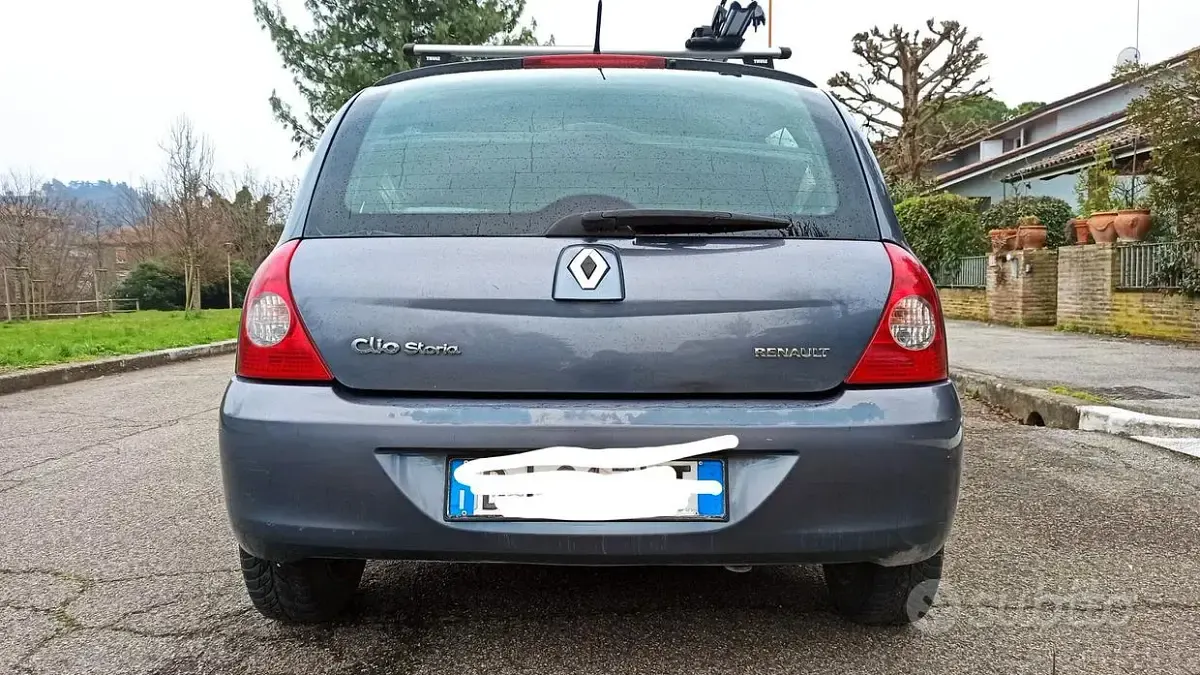 Usata Renault Clio II 58 CV (42 kW) 2007 Berlina