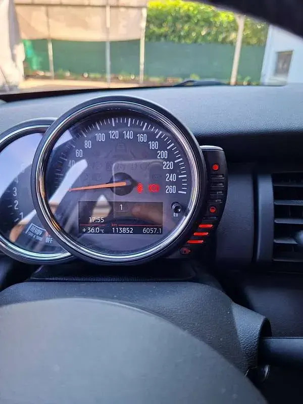 Usata Mini One D 102 CV (75 kW) 2015 Nero Utilitaria