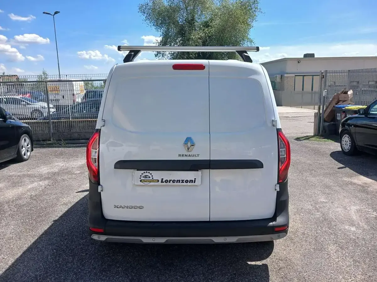 Usata Renault Kangoo 95 CV (69 kW) 2022 Other Monovolume