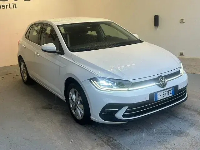 Usata VW Polo 110 CV (80 kW) 2022 Bianco Utilitaria