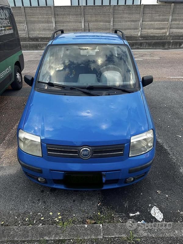 Usata Fiat Panda Emotion 2005 Blu Utilitaria