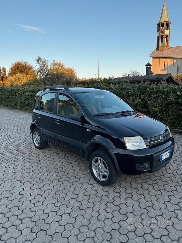 Usata Fiat Panda 4x4 2006 Nero Utilitaria