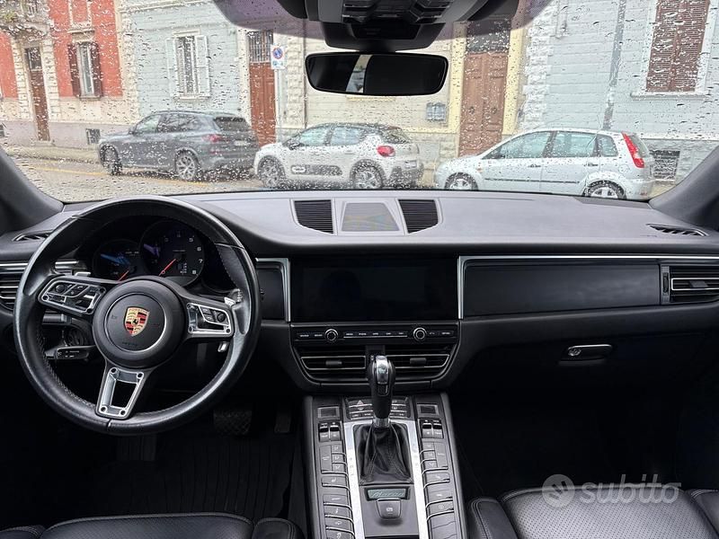 Usata Porsche Macan 245 CV (180 kW) 2021 Grigio SUV