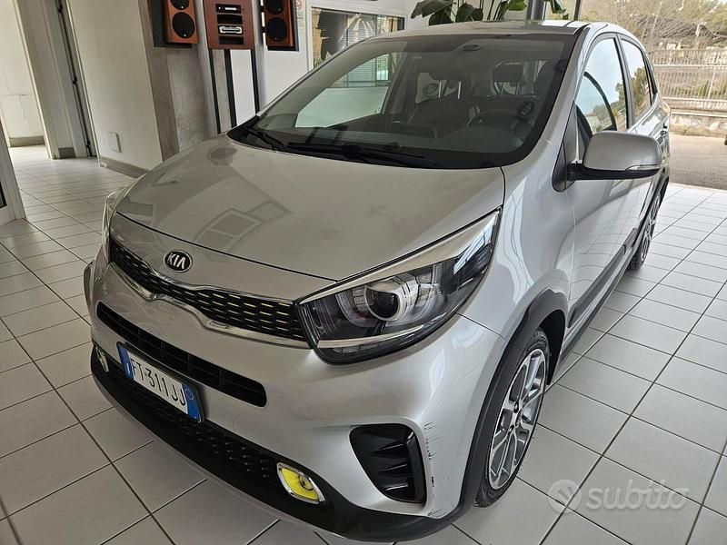 Usata Kia Picanto X-Line 100 CV (73 kW) 2019 Grigio Utilitaria