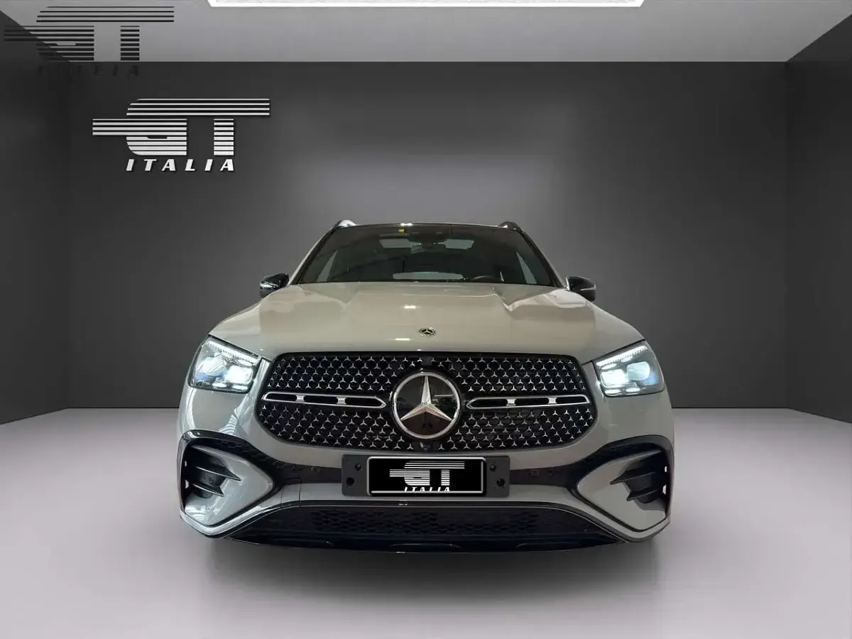 Usata Mercedes GLE350 de AMG line 333 CV (244 kW) 2023 Grigio SUV