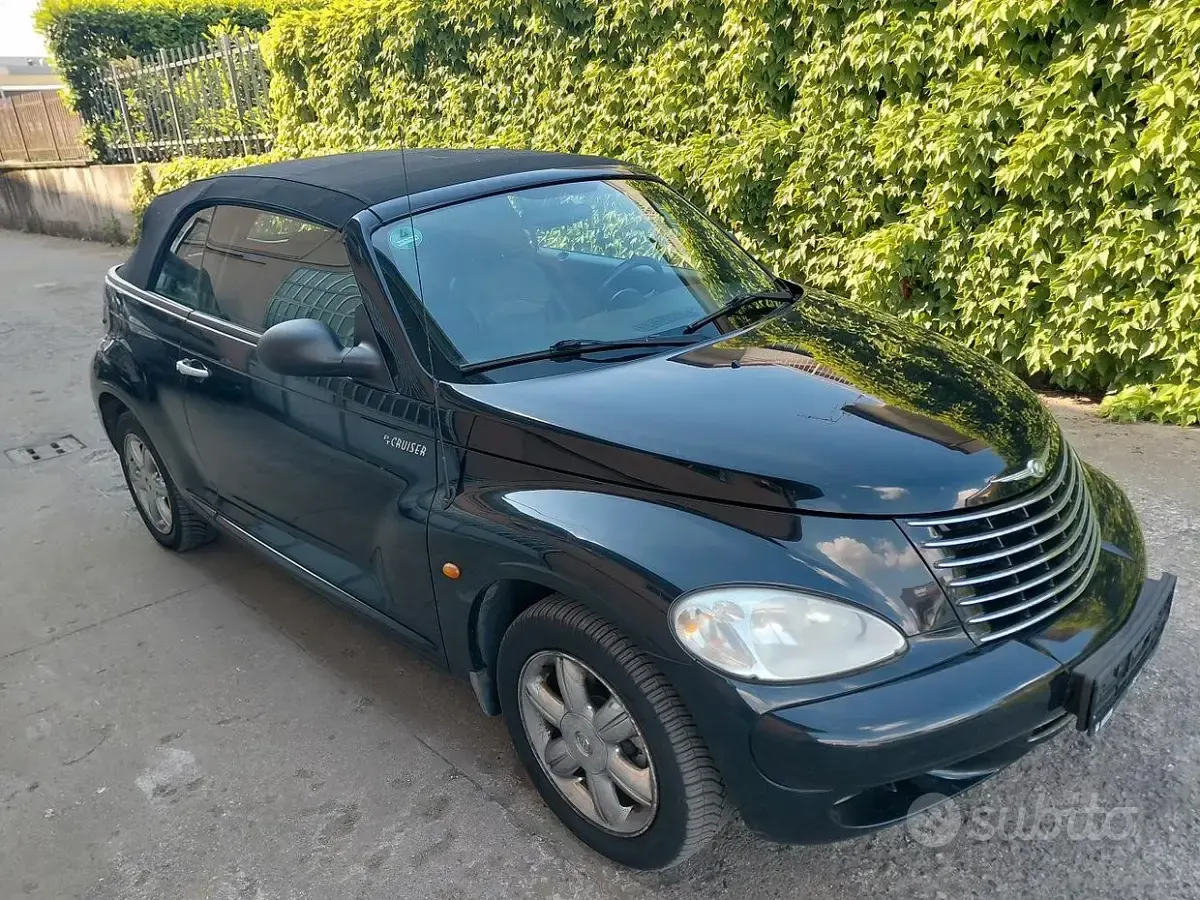 Usata Chrysler PT Cruiser Limited 143 CV (105 kW) 2005 Nero Cabrio