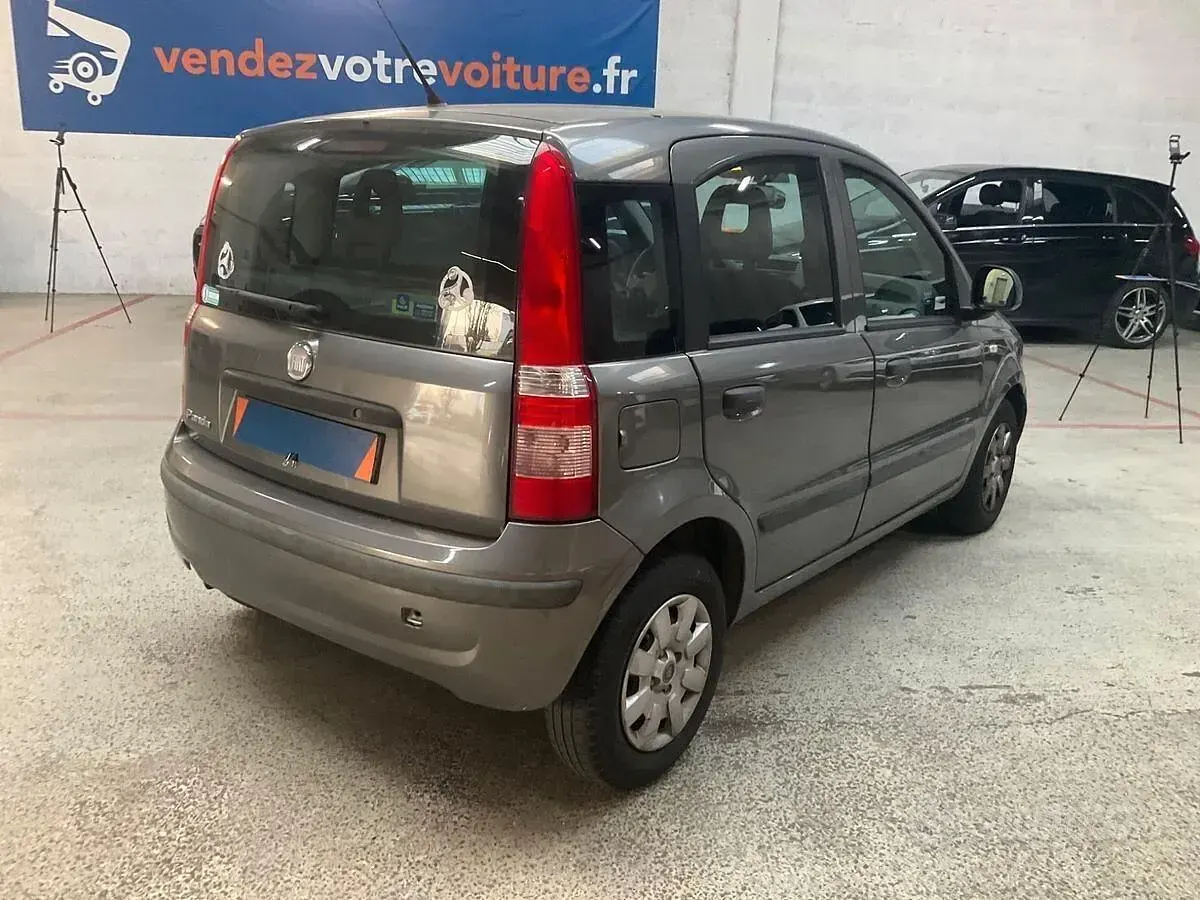 Usata Fiat Panda Dynamic 69 CV (50 kW) 2011 Grigio Utilitaria