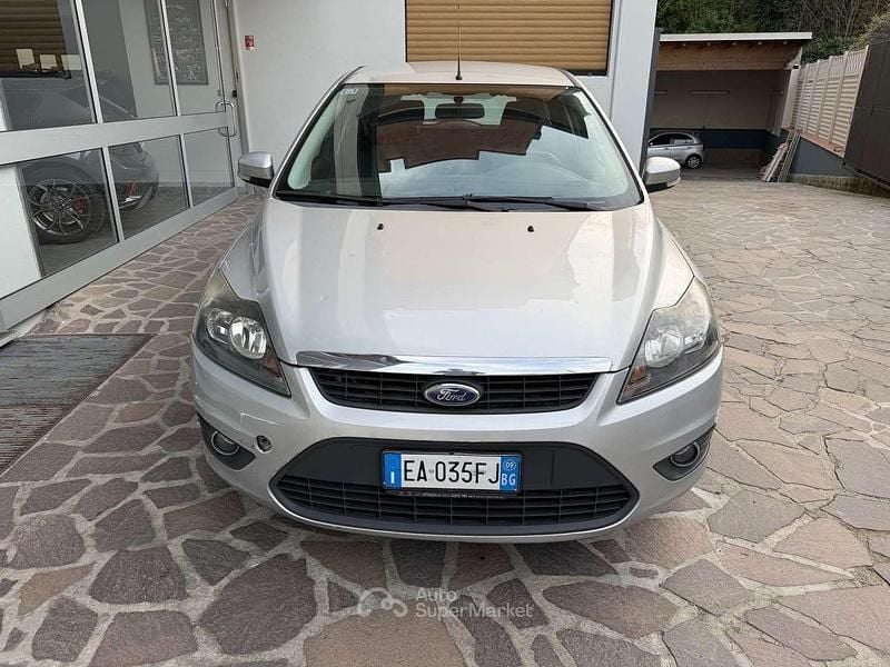 Usata Ford Focus Style 136 CV (100 kW) 2009 Argento Station wagon