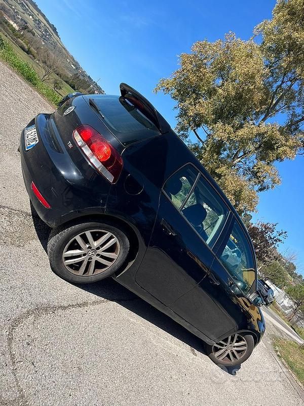 Usata VW Golf VI 122 CV (89 kW) 2009 Nero Utilitaria