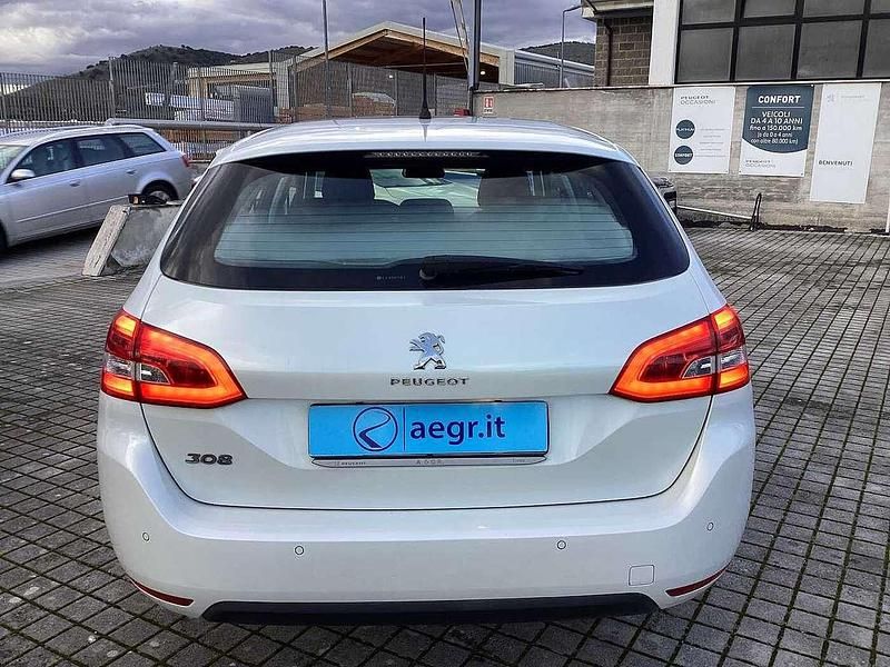 Usata Peugeot 308 Active 131 CV (96 kW) 2020 Bianco Station wagon