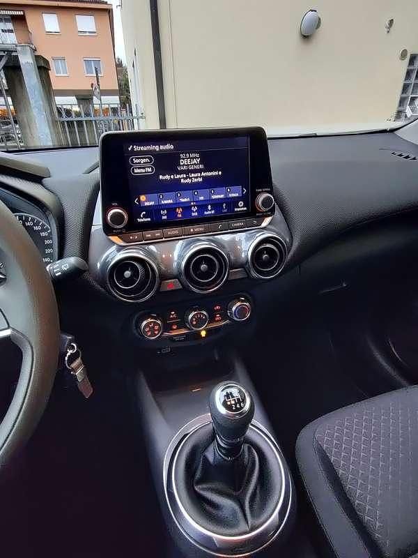 Usata Nissan Juke Acenta 114 CV (83 kW) 2023 Grigio SUV