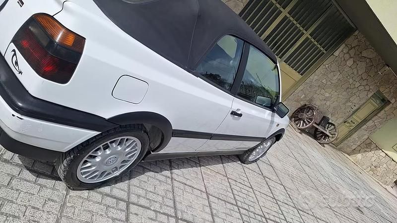 Usata VW Golf Cabriolet 101 CV (74 kW) 1997 Cabrio