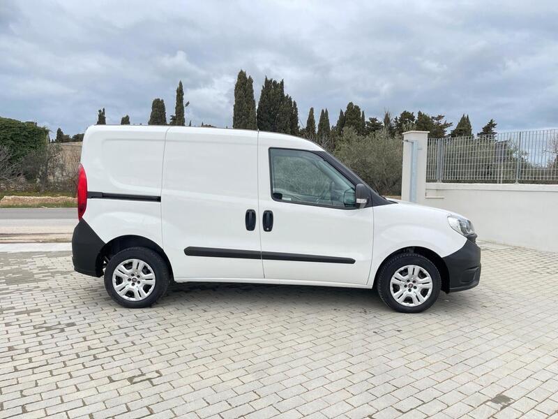 Usato 2018 Fiat Doblò 1.2 Diesel 95 CV (9.500 €)