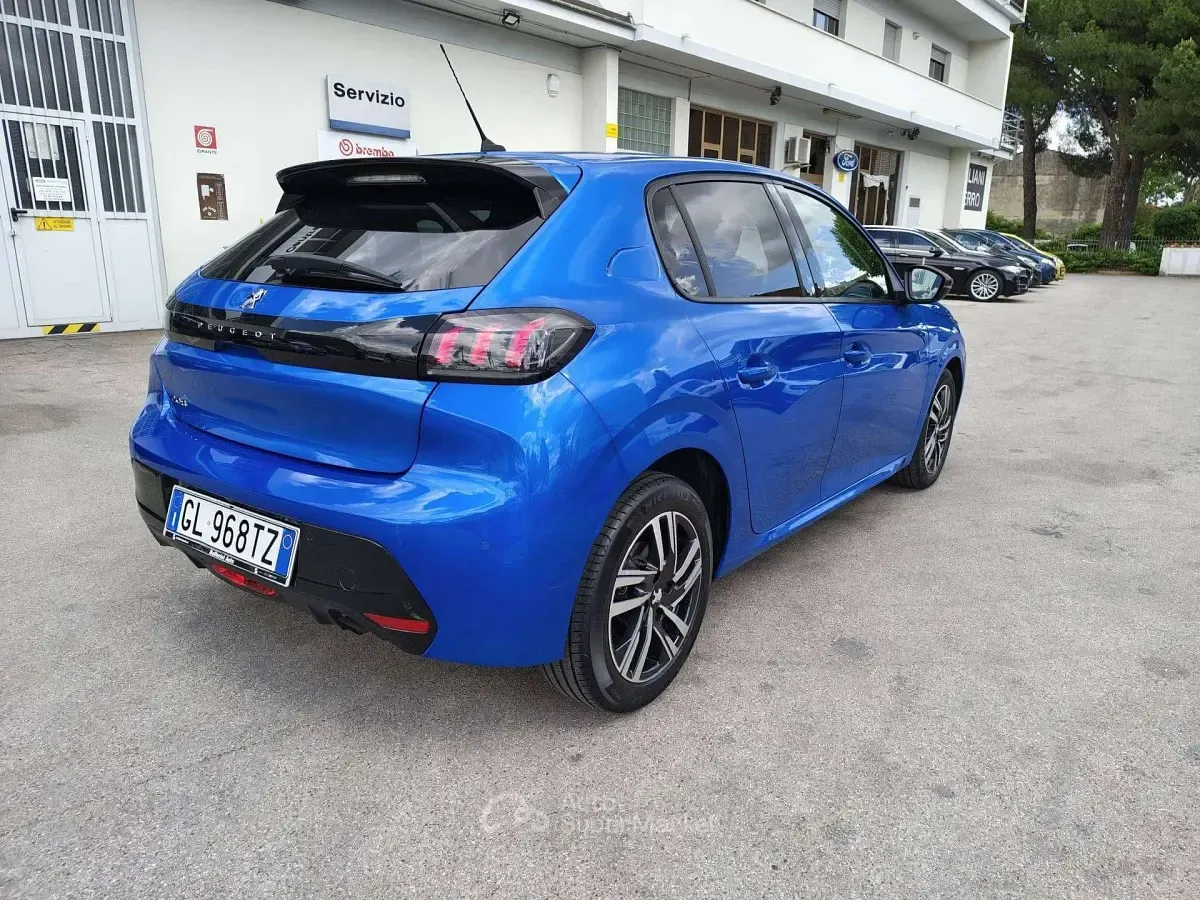 Usata Peugeot 208 Allure 75 CV (55 kW) 2022 Blu/azzurro Utilitaria