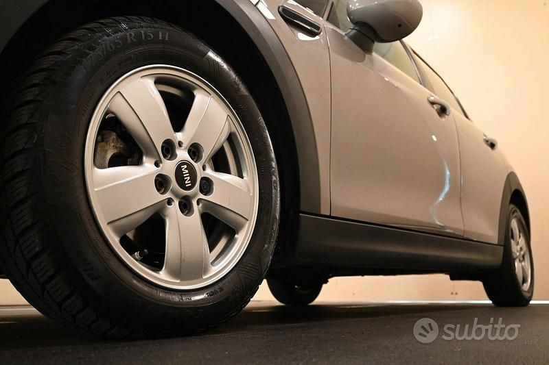 Usata Mini Cooper 136 CV (100 kW) 2022 Grigio Utilitaria