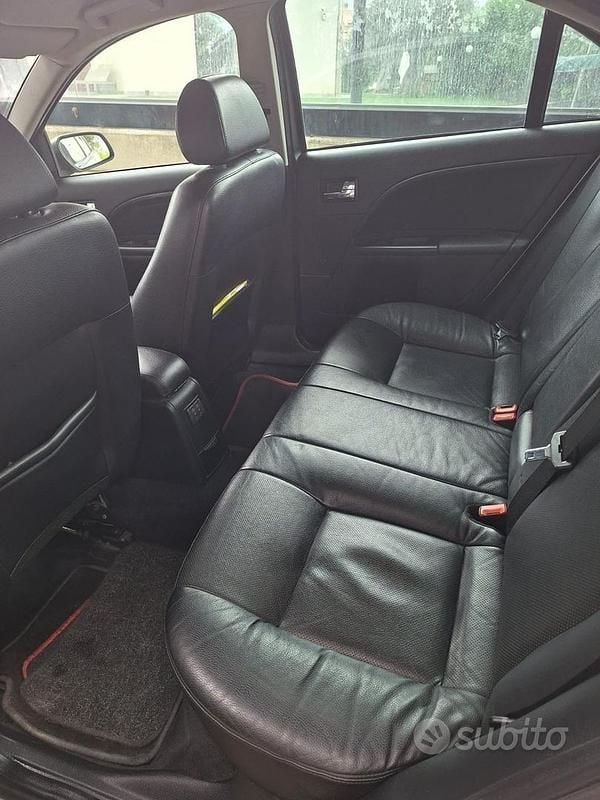 Usata Ford Mondeo 131 CV (96 kW) 2004 Berlina