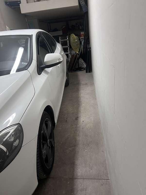 Usata Volvo V40 Momentum 120 CV (88 kW) 2016 Berlina