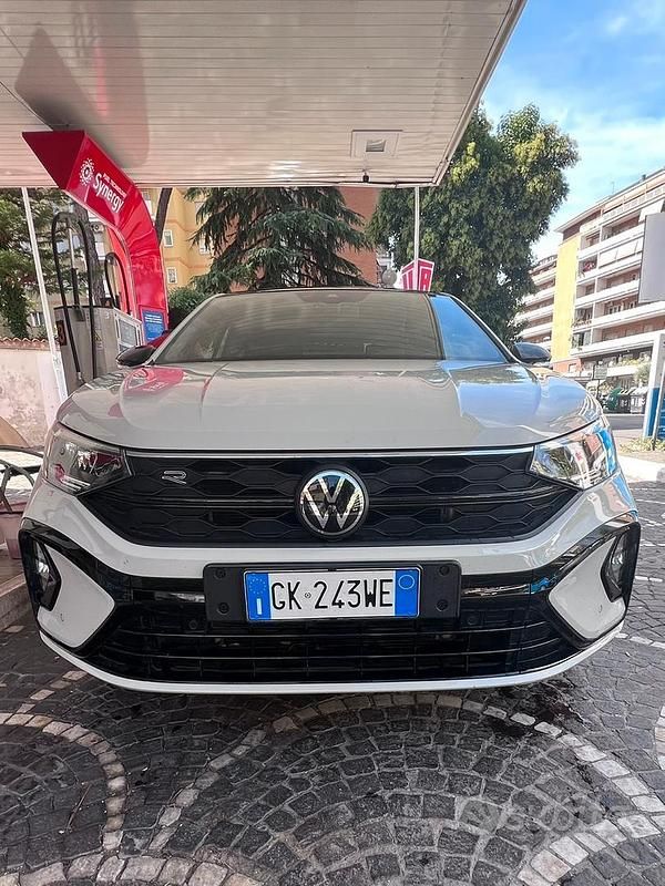 Usata VW Taigo R-line 110 CV (80 kW) 2022 Grigio SUV