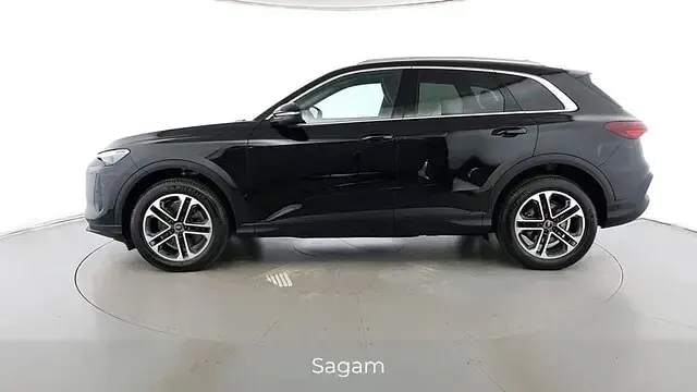Usata Audi Q5 Business 204 CV (150 kW) 2025 Nero mito metallizzato SUV