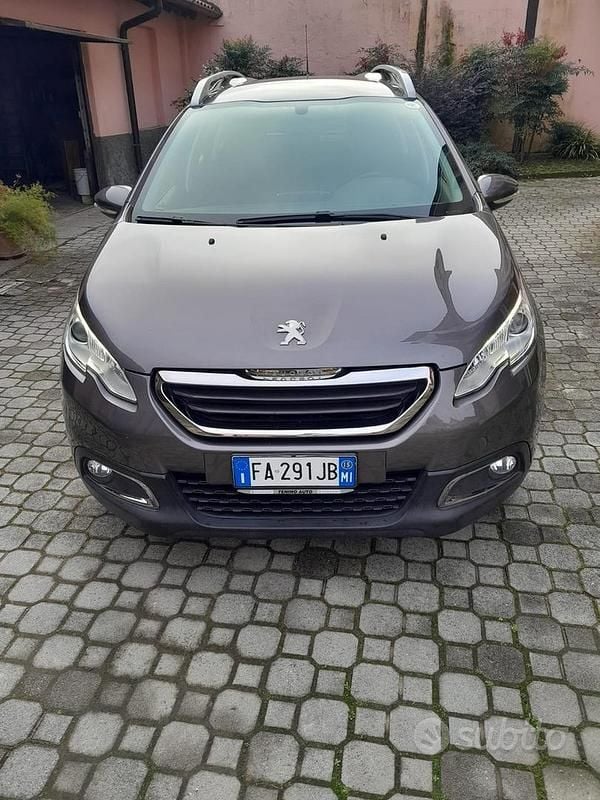 Usata Peugeot 2008 Allure 99 CV (72 kW) 2015 SUV