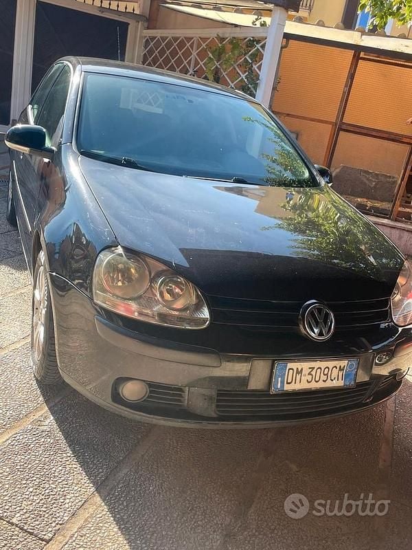 Usata 2007 VW Golf V Comfortline Tre volumi | 2850 € (Ottimo prezzo) - Immagine 1/4