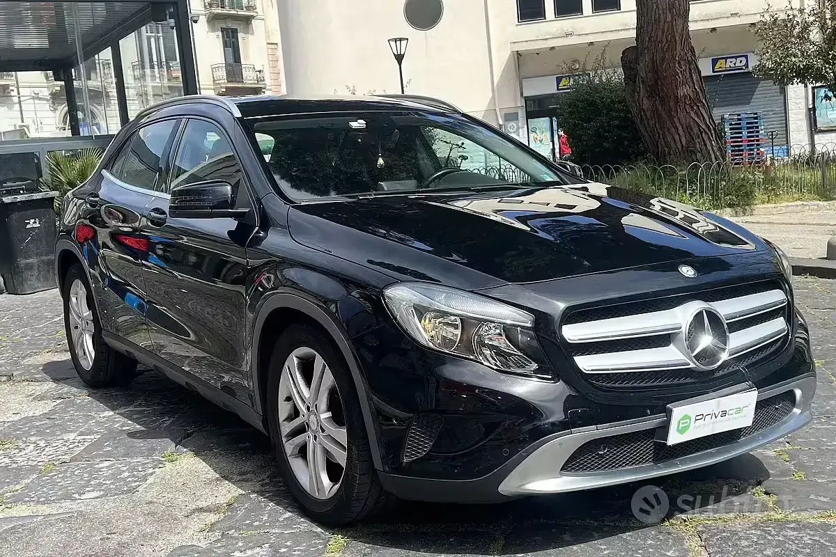 Occasion Mercedes GLA200 136 ch (100 kW) 2015 Noir SUV