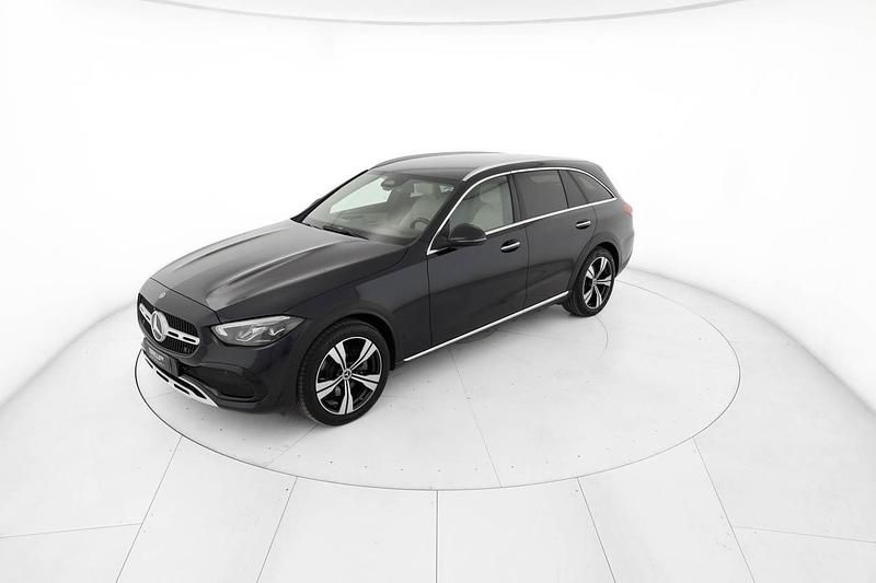 Usata Mercedes 220 Premium Plus 200 CV (147 kW) 2022 Blu cavansite Station wagon