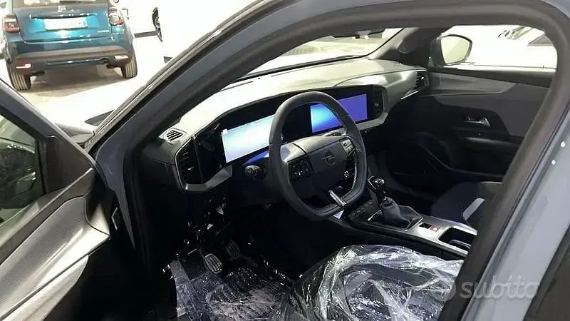 Nuova Opel Mokka Edition 136 CV (100 kW) 2025 Grigio SUV