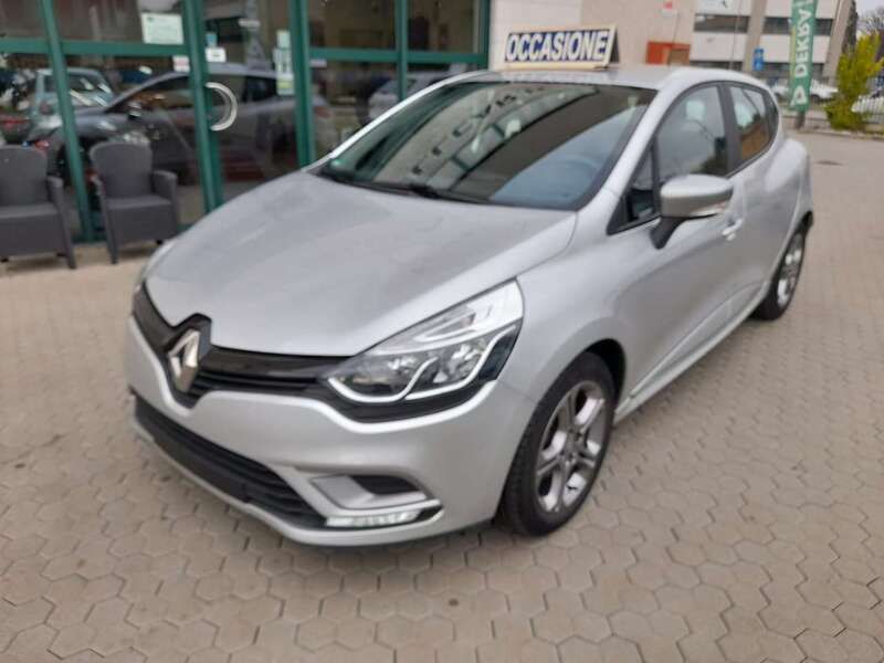 Usata Renault Clio IV Intens 90 CV (66 kW) 2017 Grigio Berlina