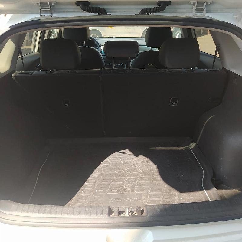 Usata Kia Niro Style 104 CV (76 kW) 2019 Bianco SUV