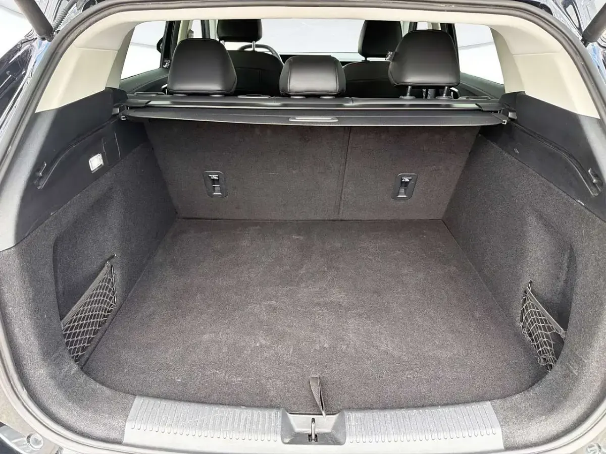 Usata MG HS Luxury 143 CV (105 kW) 2025 Nero SUV