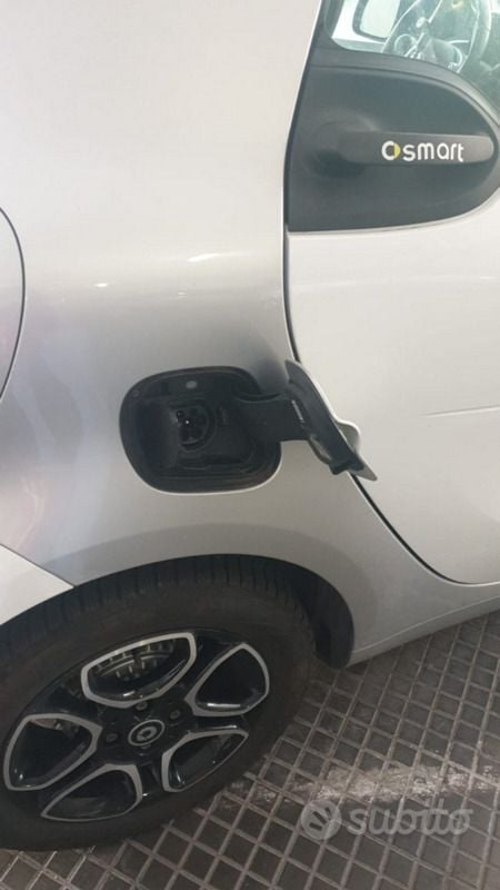 Usata Smart ForTwo Electric Drive 41 kW (56 CV) 2019 Bianco Coupé