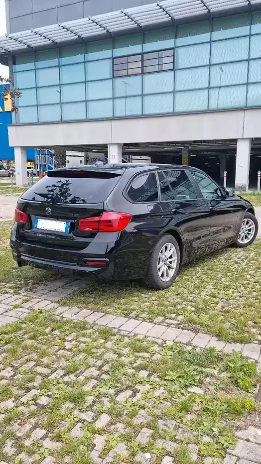 Usata BMW 318 Advantage 136 CV (100 kW) 2017 Nero Station wagon