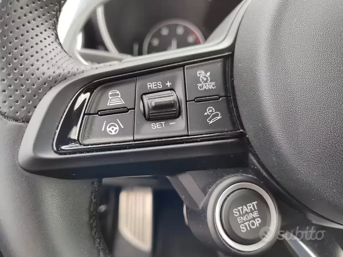 Usata Alfa Romeo Stelvio Sprint 201 CV (147 kW) 2020 Bianco SUV