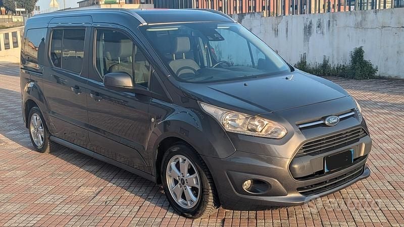Usata Ford Tourneo Connect Titanium 120 CV (88 kW) 2016 Grigio Monovolume