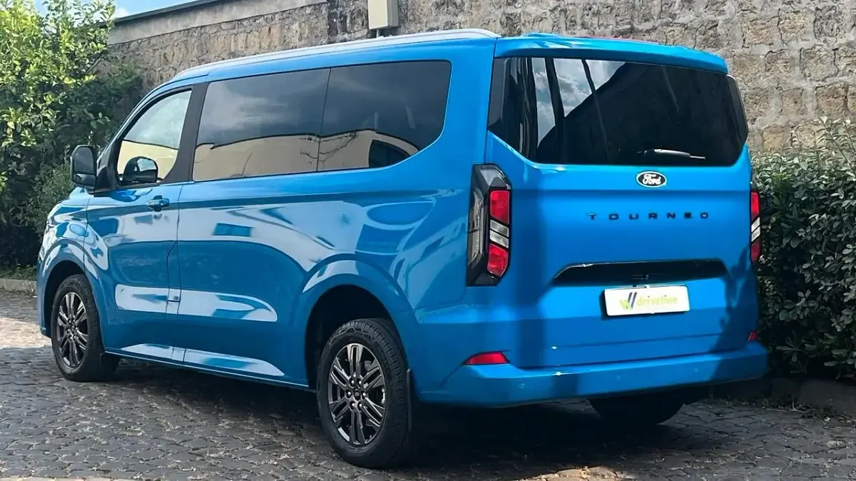 Usata Ford Tourneo Custom Titanium 169 CV (124 kW) 2025 Blu Furgone