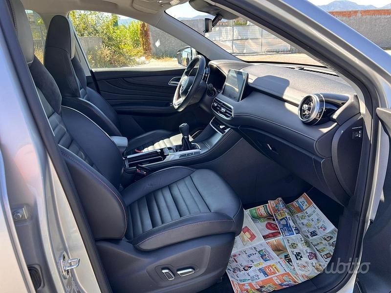 Usata MG HS Luxury 170 CV (125 kW) 2024 Grigio SUV