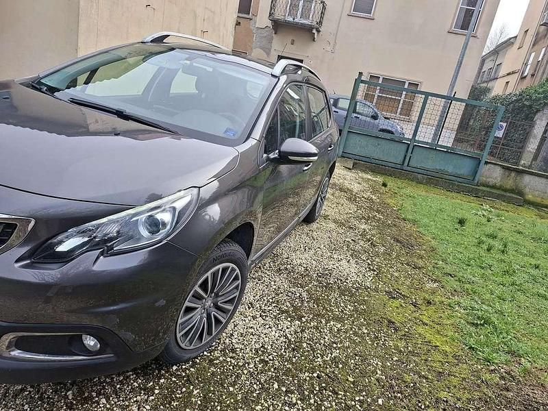 Usata Peugeot 2008 Active 99 CV (72 kW) 2018 SUV