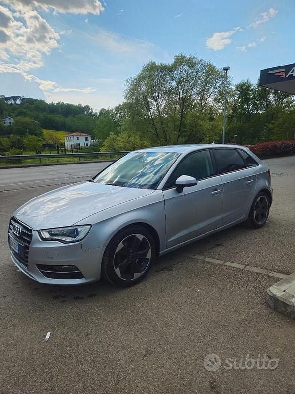 Usata Audi A3 Young 110 CV (80 kW) 2015 Berlina