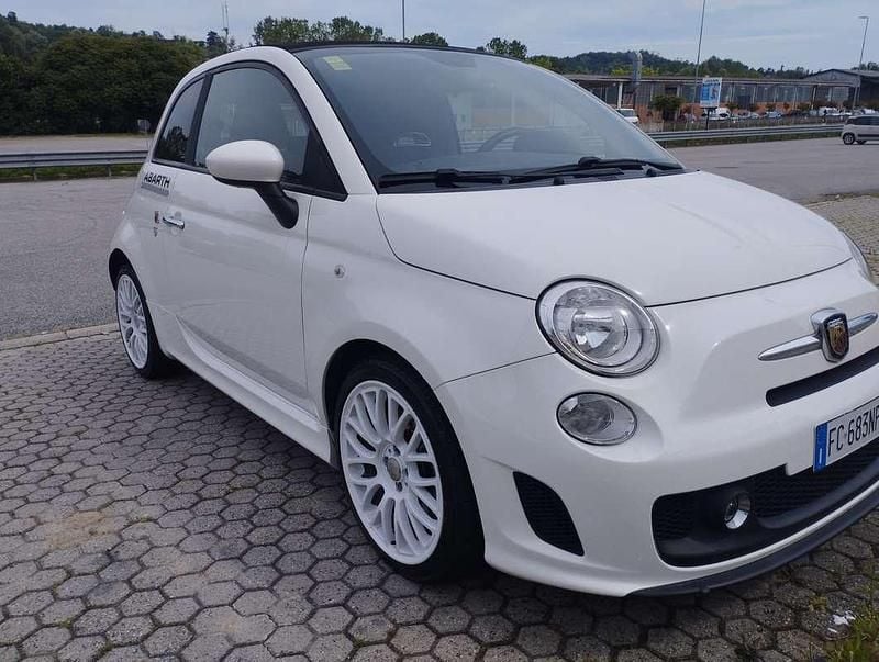 Usata Abarth 500C 140 CV (102 kW) 2016 Cabrio