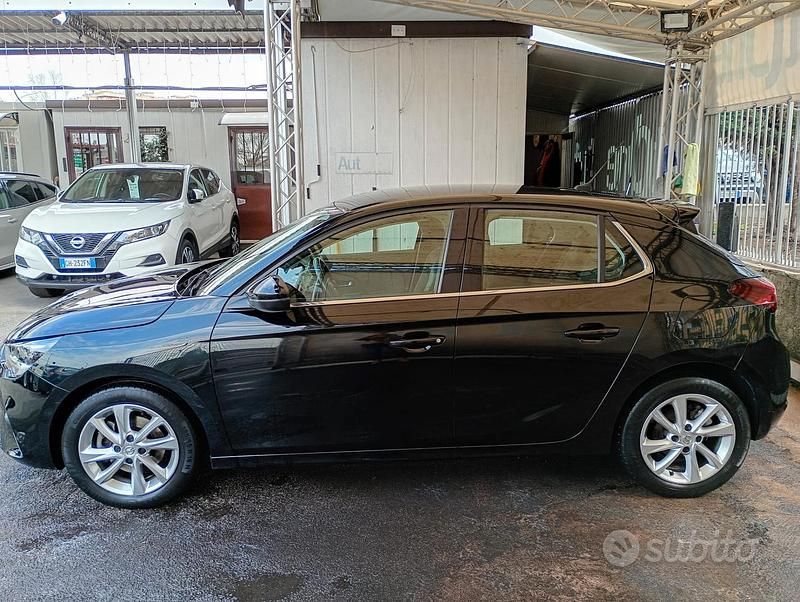Usata Opel Corsa GS Line 101 CV (74 kW) 2021 Nero Utilitaria