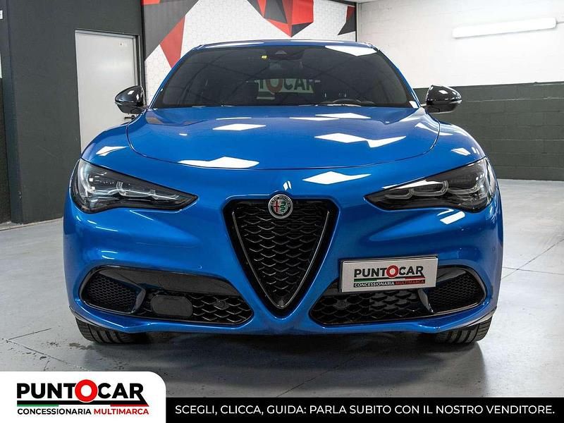 Usata Alfa Romeo Stelvio Veloce 209 CV (153 kW) 2024 Blu/azzurro SUV