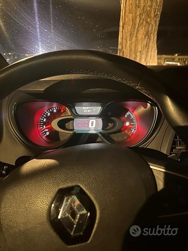 Usata Renault Captur 90 CV (66 kW) 2018 Marrone SUV