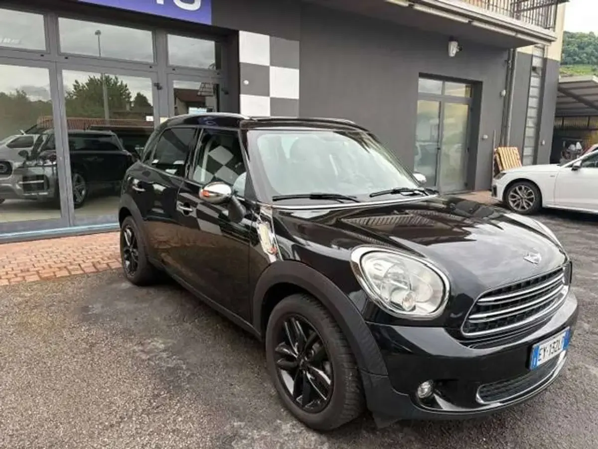 Usata Mini One D Countryman Business 90 CV (66 kW) 2015 Nero SUV