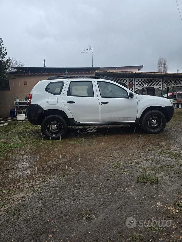 Usata Dacia Duster Urban Explorer 110 CV (80 kW) 2016 Bianco SUV