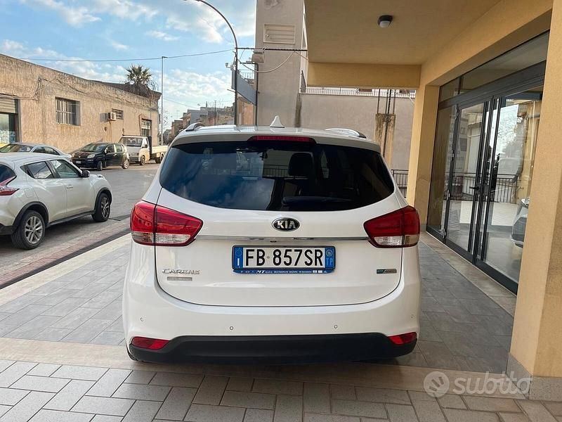 Usata Kia Carens 141 CV (103 kW) 2016 Bianco Monovolume